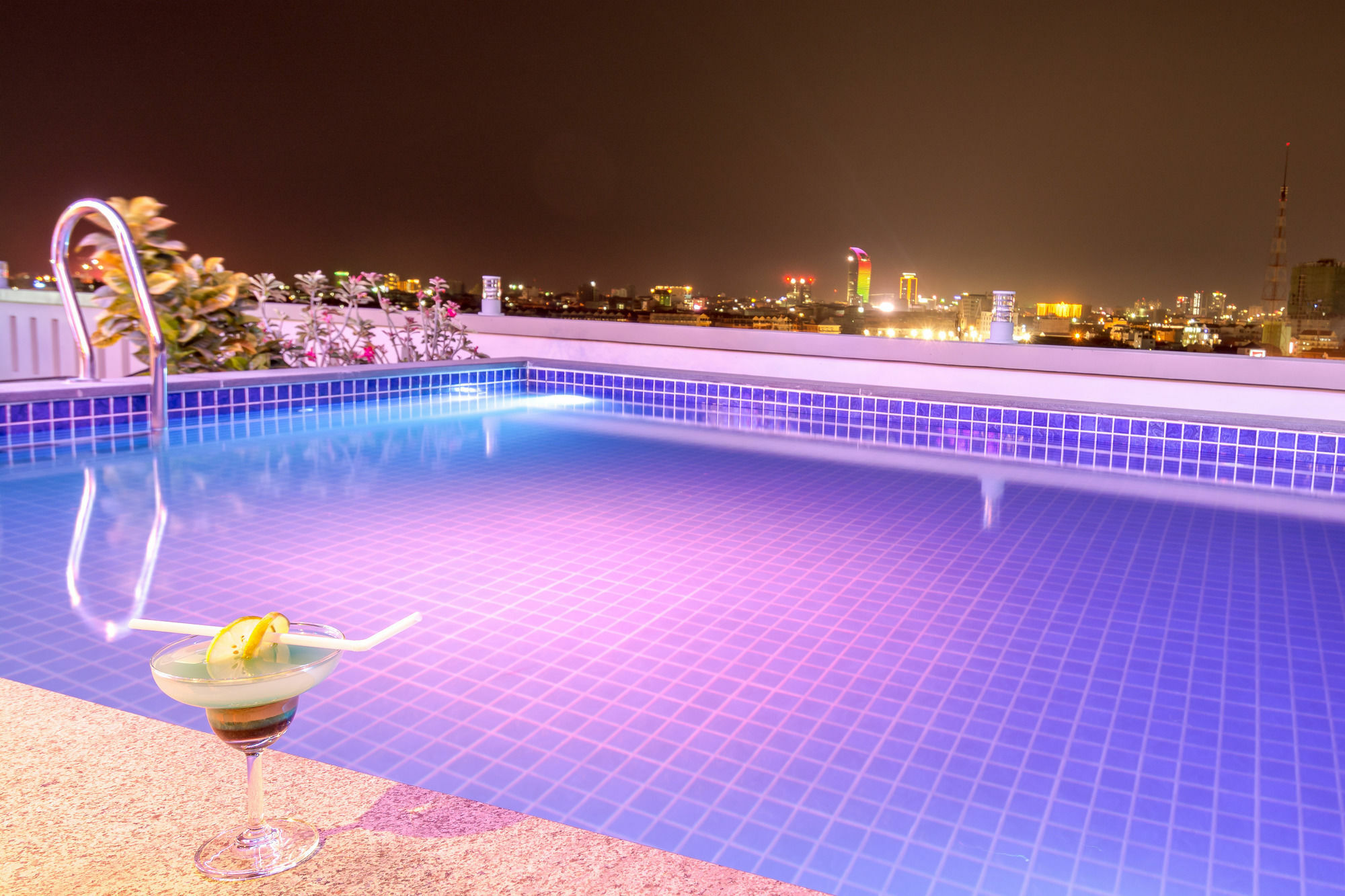 Raksmey Suo Hotel Phnom Pen Exterior foto